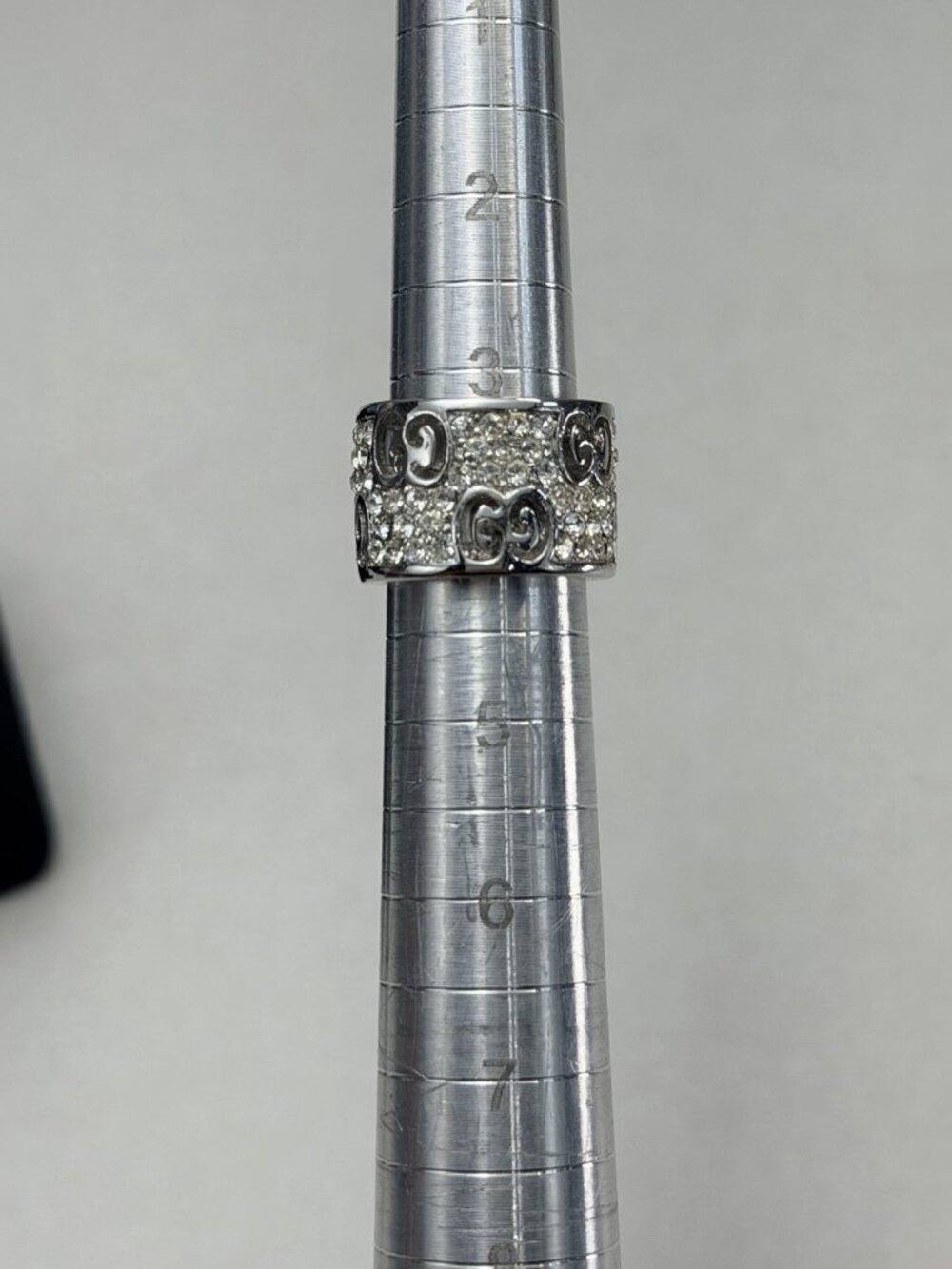 Vintage Silver Tone Pavé Crystal Wide Band Ring Designer Inspired Style Sz 4 - Picture 5 of 6